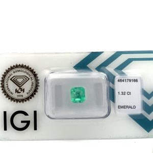 EMERALD OCTAGONAL CUT IGI CT 1.32 MM 7X6